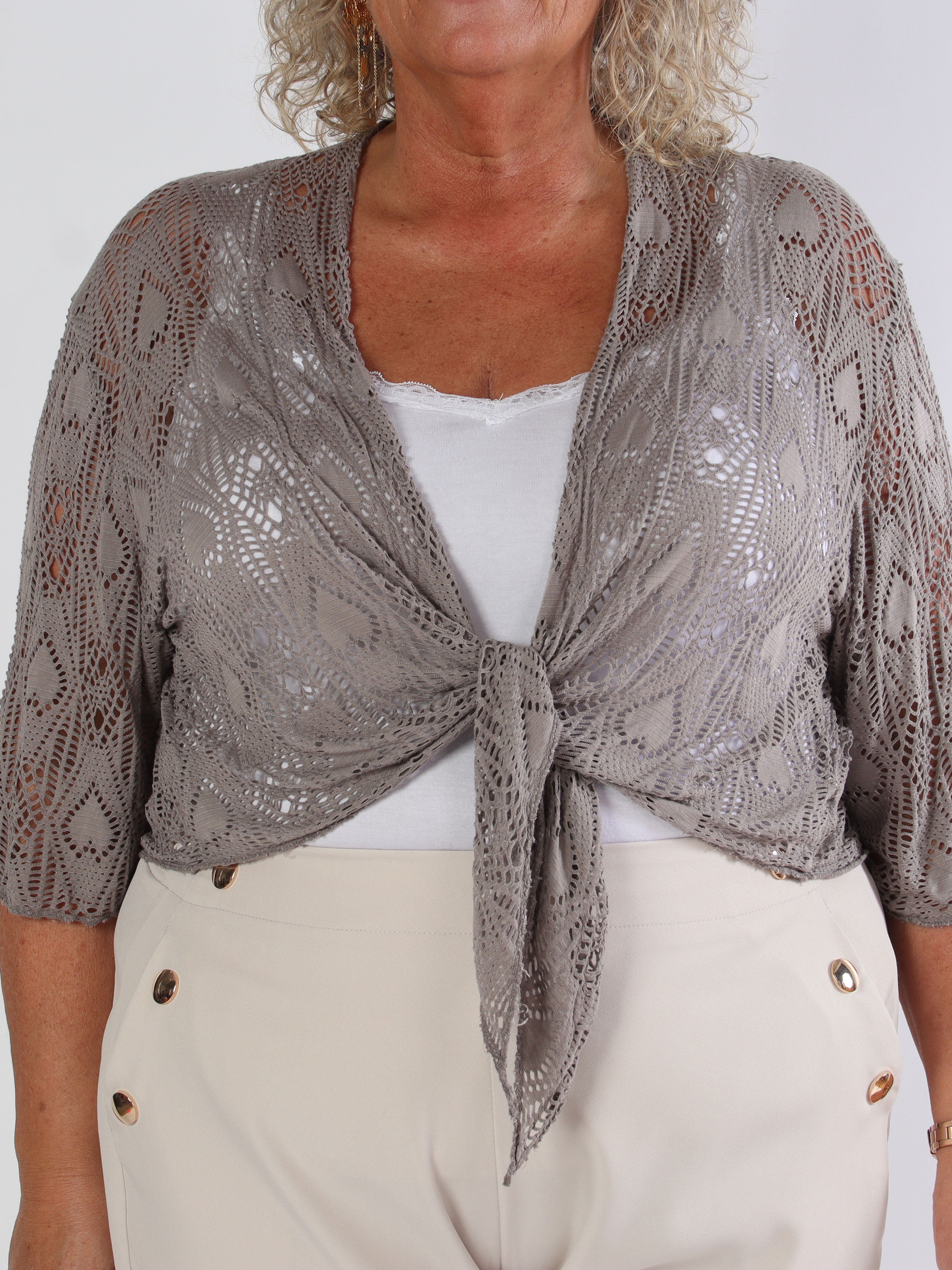 Elly - Let plus size cardigan i viskose med hulmønster